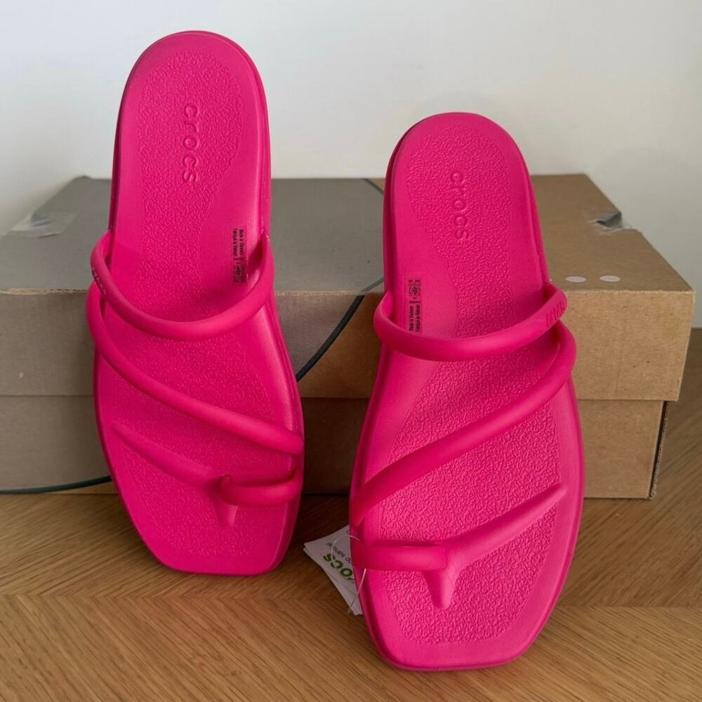 Crocs Miami Toe Loop ‘Pink’ Women Slip On Sandals- SZ 5
